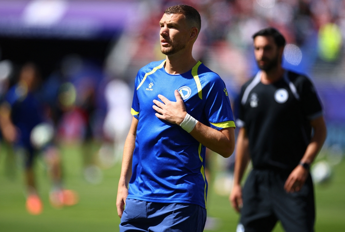 ket qua world cup 2026 hom nay 2 7 my thang bosnia trong the thieu nguoi hinh anh 14