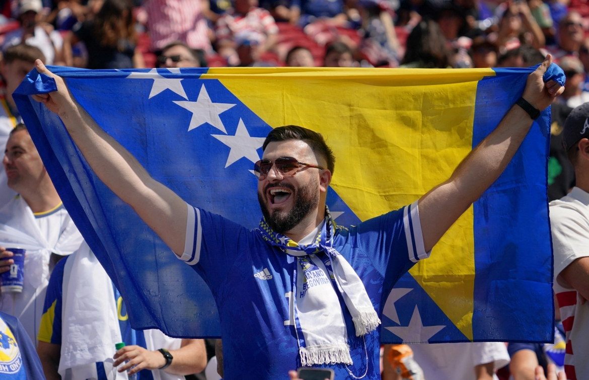 ket qua world cup 2026 hom nay 2 7 my thang bosnia trong the thieu nguoi hinh anh 17