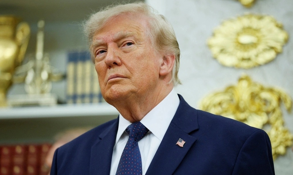 Ông Trump dọa tính thêm “phí ô nhiễm” với Canada vì khói cháy rừng lan sang Mỹ