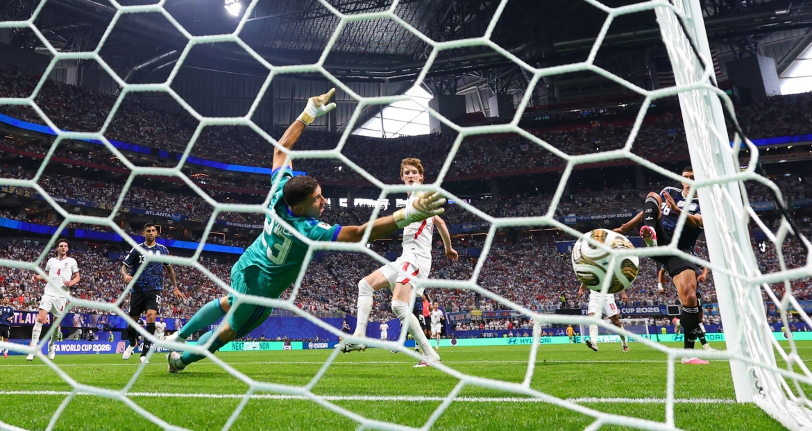 messi toa sang, argentina thang nguoc anh de vao chung ket world cup 2026 hinh anh 40