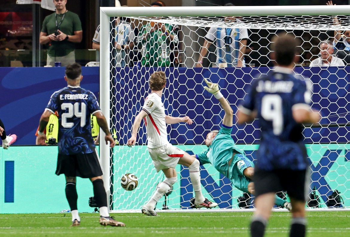messi toa sang, argentina thang nguoc anh de vao chung ket world cup 2026 hinh anh 2