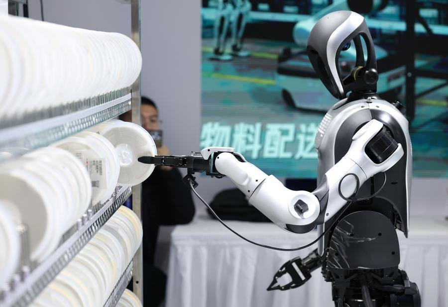 trung quoc canh bao dap tra viec my siet kiem soat robot nhap khau hinh anh 1
