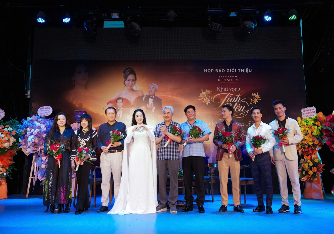 nsnd quang tho he lo man ket hop dac biet cung hoc tro nguyen khanh ly hinh anh 2
