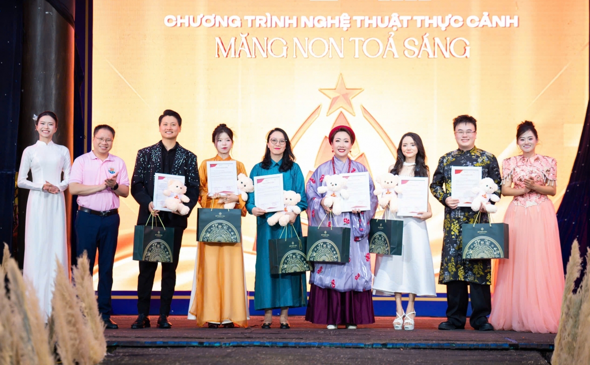 76 tai nang nhi ke chuyen que huong tren san khau di san hoa lu hinh anh 7