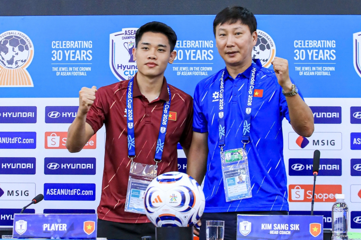 trUc tiEp hop bao truoc tran dau Dt viet nam - Dt singapore tai asean cup 2026 hinh anh 2