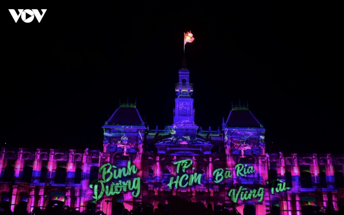 3d mapping show marks 50th anniversary of hcm city s renaming from saigon picture 5