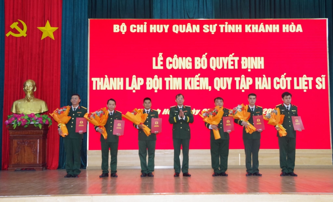 khanh hoa kien toan luc luong chuyen trach tim kiem, quy tap hai cot liet si hinh anh 2