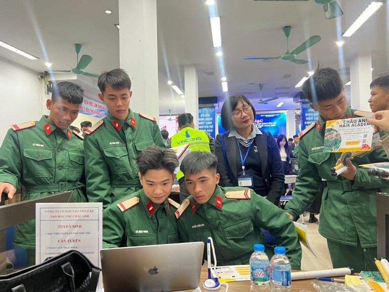 chau anh hair academy dao tao nghe toc chinh quy, co hoi lap nghiep cho nguoi tre hinh anh 5