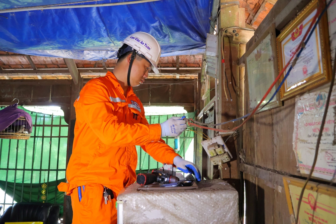 evnspc nhieu hoat dong tri an nhan ngay thuong binh - liet si hinh anh 6