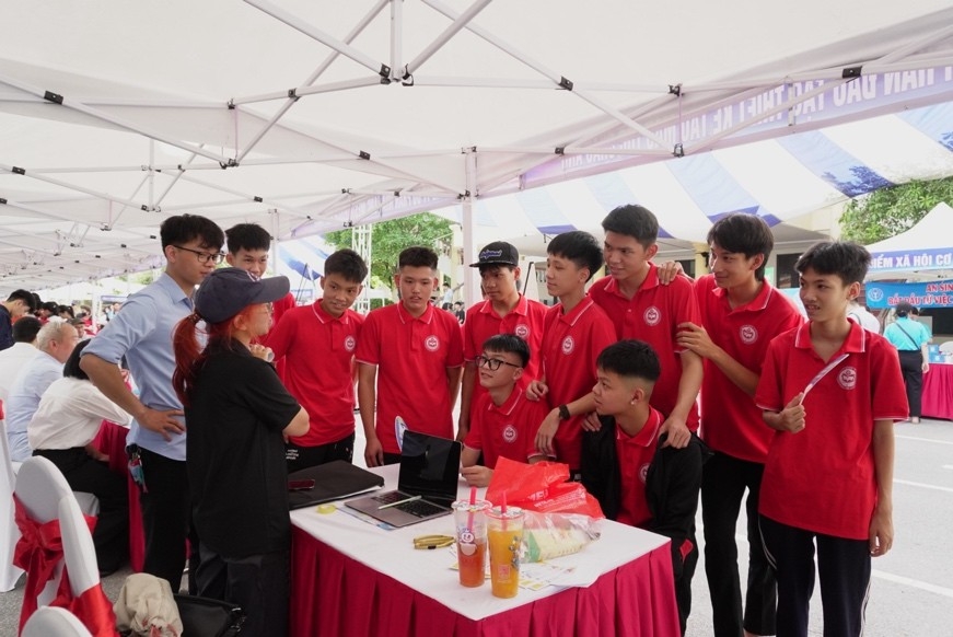 chau anh hair academy dao tao nghe toc chinh quy, co hoi lap nghiep cho nguoi tre hinh anh 6