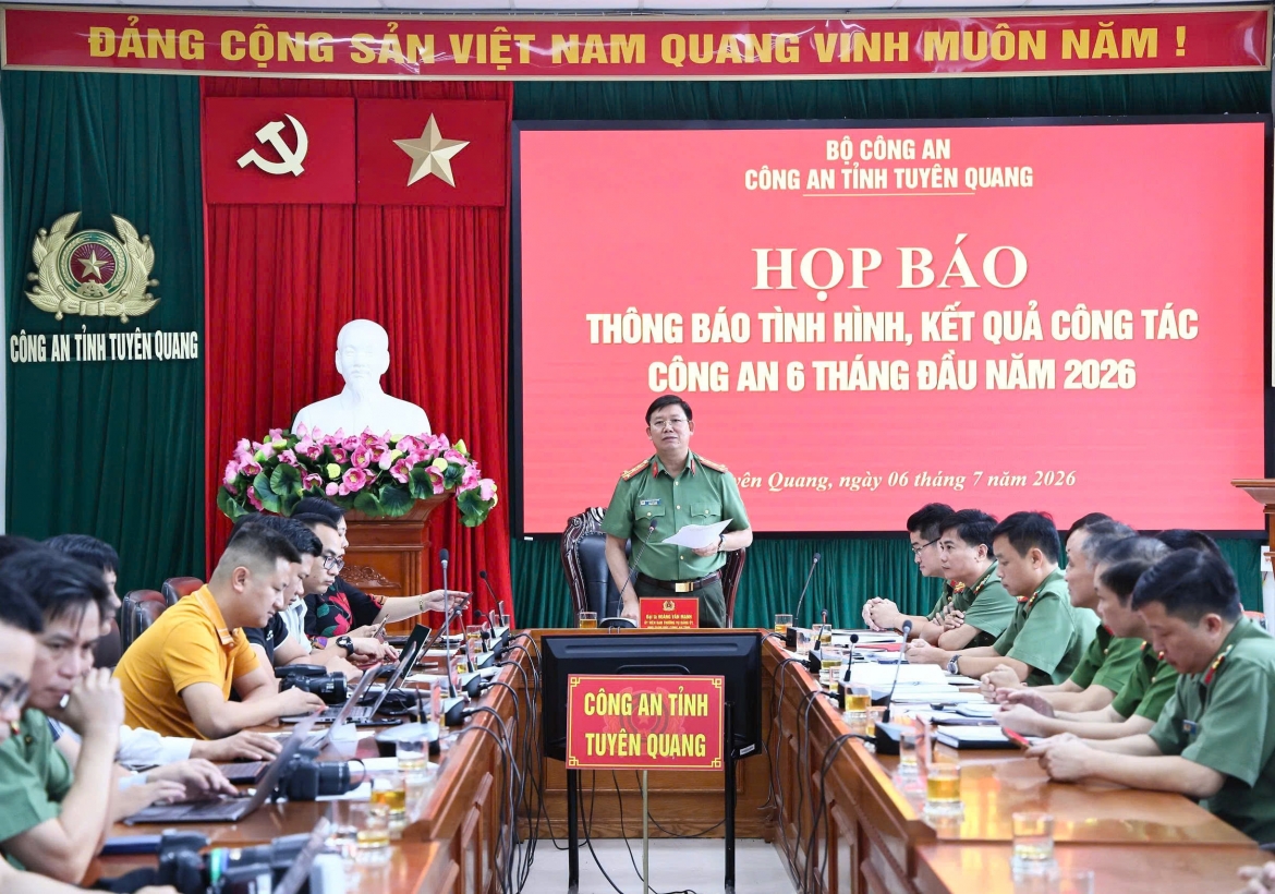 cong an tinh tuyen quang thong tin ve tien do dieu tra vu diem 10 mon toan hinh anh 1