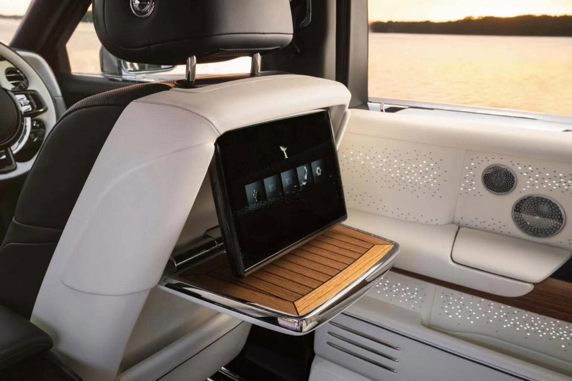 ra mat rolls-royce phantom regatta - san pham doc ban lay cam hung tu du thuyen hinh anh 4