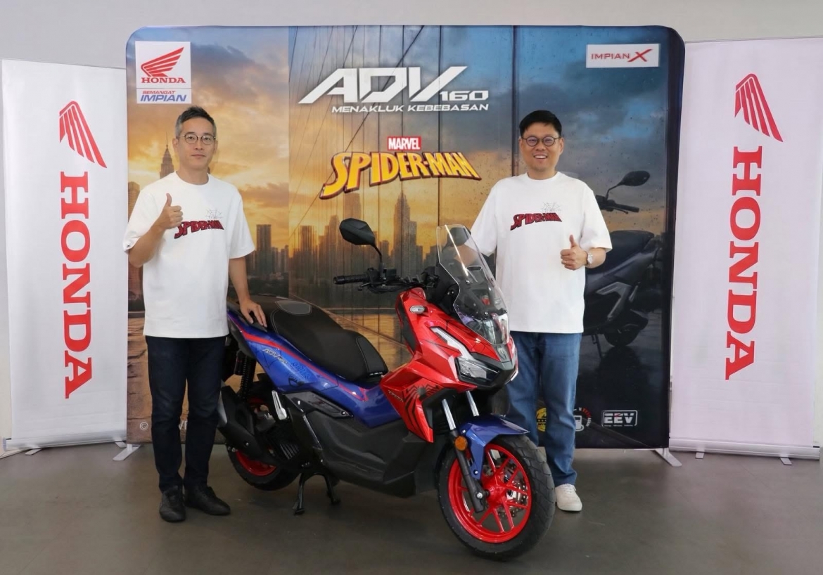 Dat hon ban thuong gan 5 trieu, honda adv160 phien ban spider-man co gi dac biet hinh anh 1