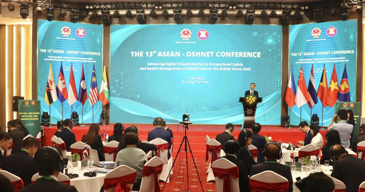 120 delegates from 11 countries attend 13th asean-oshnet forum in da nang picture 1