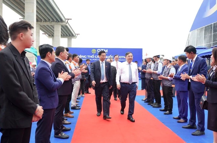 hcm city breaks ground on 16-million-tonne qtm international port picture 1