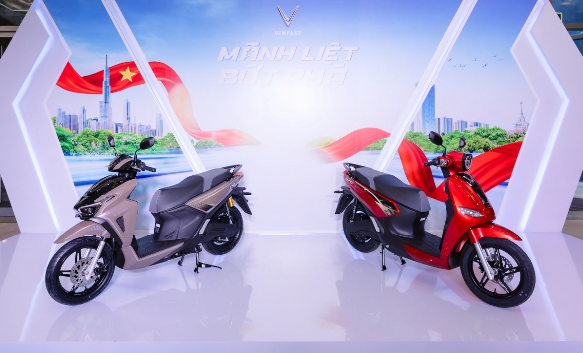 vinfast ra mat xe may dien kinet va kyo - nang tam trai nghiem di chuyen xanh hinh anh 1