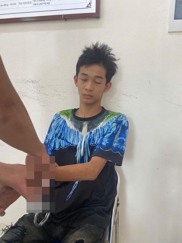chan dung 2 doi tuong siet co tai xe o to cuop tai san o hung yen hinh anh 2
