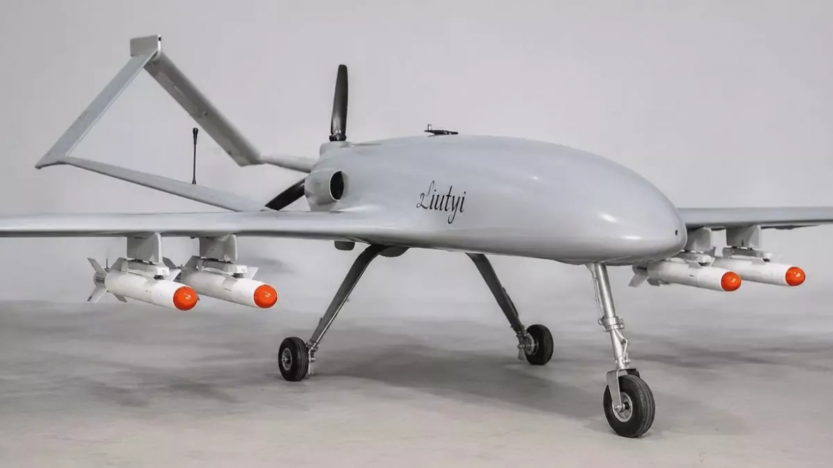 ukraine bien uav cam tu liutyi thanh be phong ten lua tan cong tam xa hinh anh 2