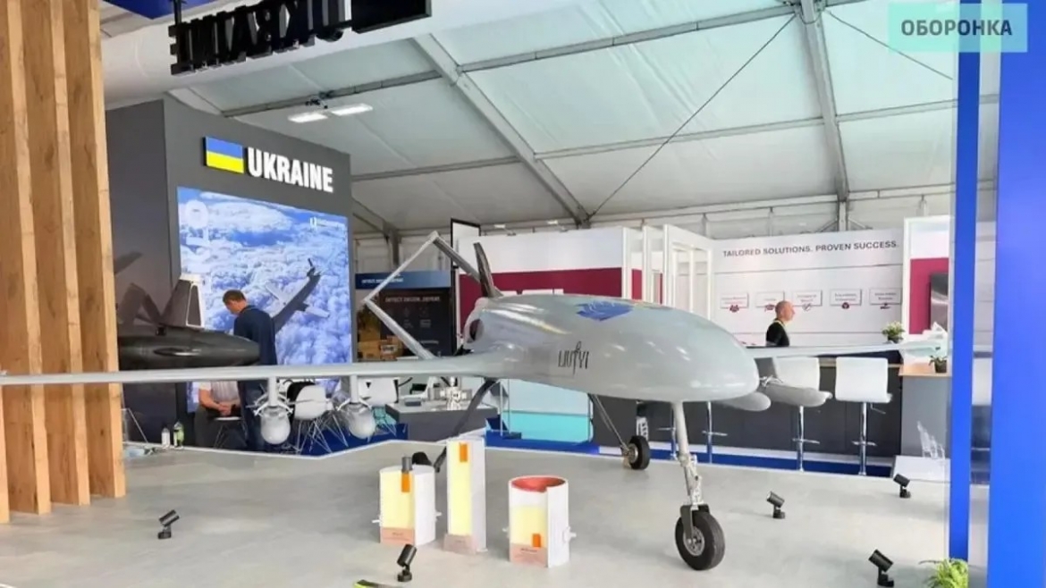ukraine bien uav cam tu liutyi thanh be phong ten lua tan cong tam xa hinh anh 1