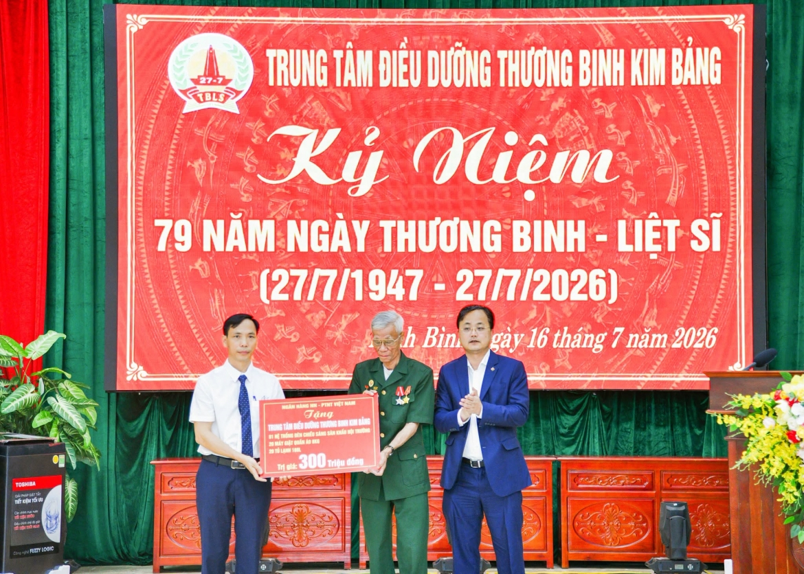 agribank lan toa nghia tinh tri an thuong binh - liet si, nguoi co cong hinh anh 2