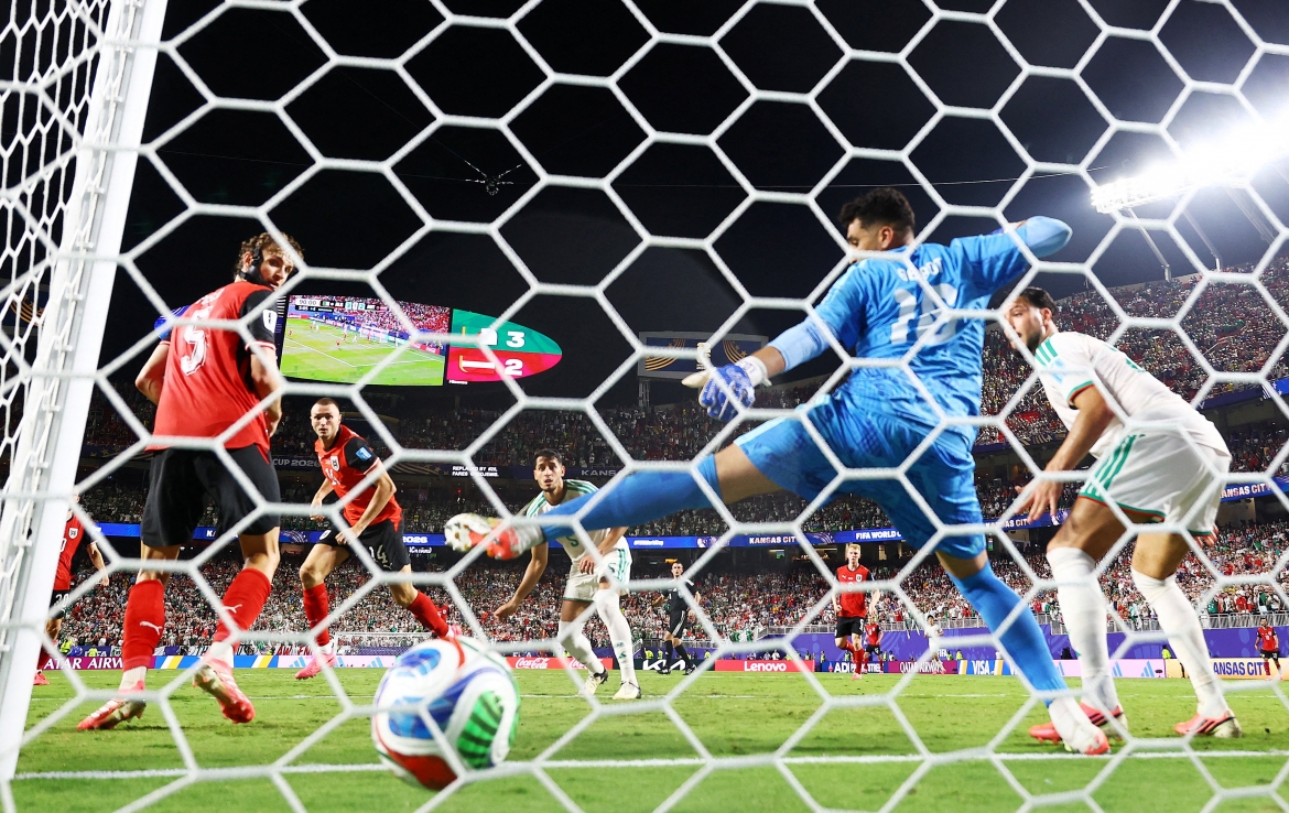 nhan dinh tay ban nha - Ao thoi co pha loi nguyen nha vo dich world cup hinh anh 2
