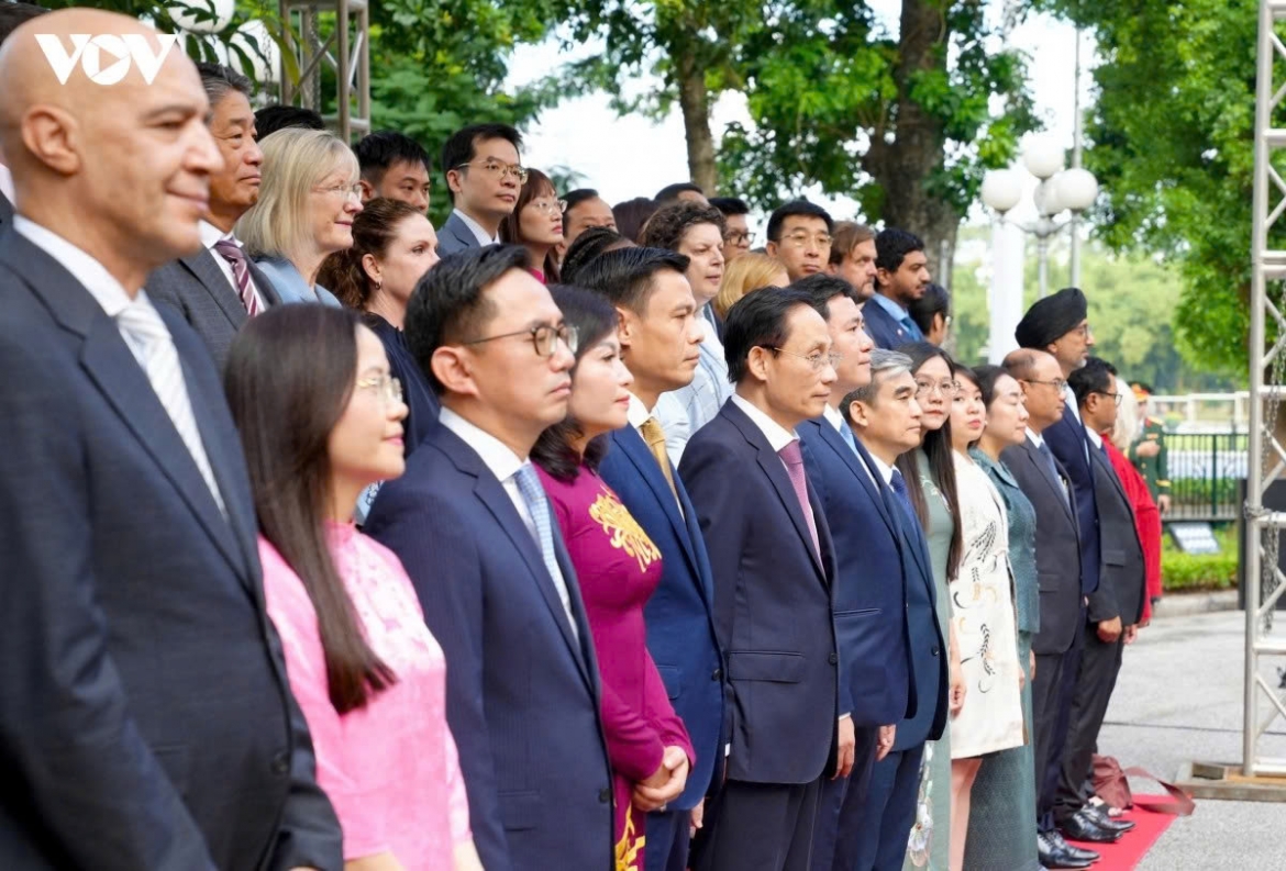 flag-raising ceremony in hanoi marks asean s 59th founding anniversary picture 5