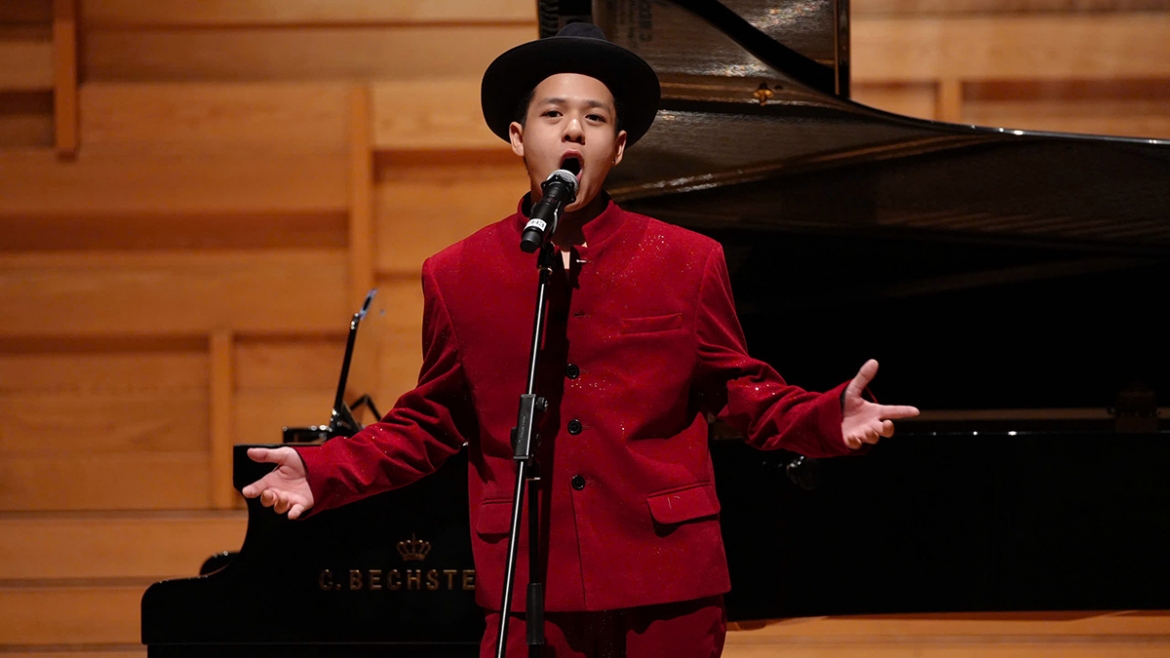 Nam sinh Việt Nam giành Huy chương Vàng tại Asia Arts Festival bằng ý chí và kiên trì