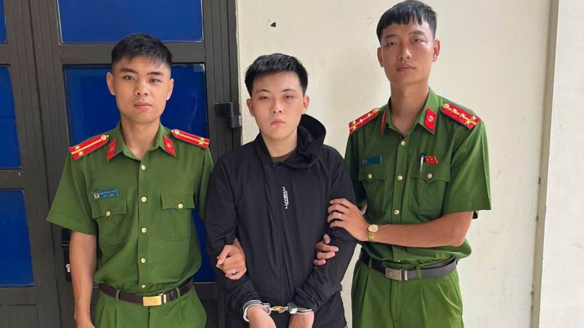 Bắt đối tượng truy nã về tội gây rối trật tự công cộng tại Hà Nội