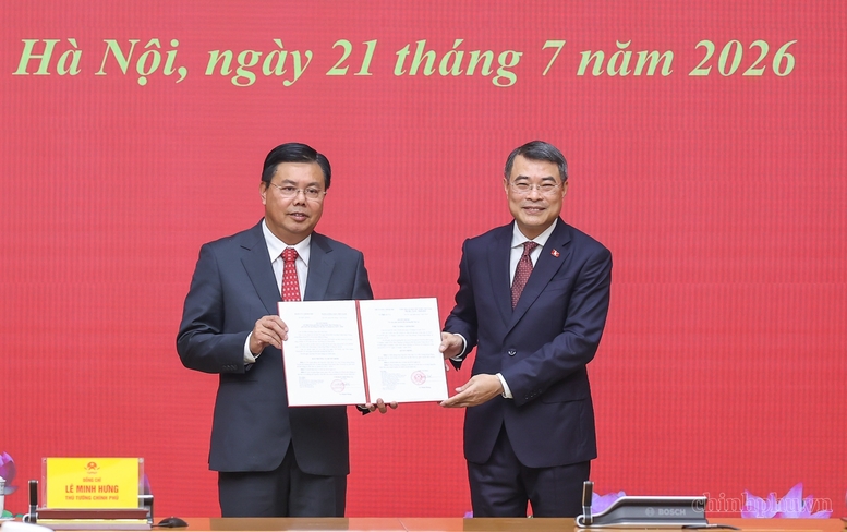 thu tuong trao quyet dinh giao quyen bo truong bo noi vu hinh anh 1