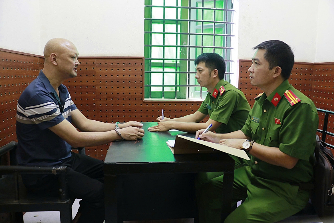 triet pha 2 nhom ca do bong da mua world cup, bat 13 doi tuong hinh anh 2