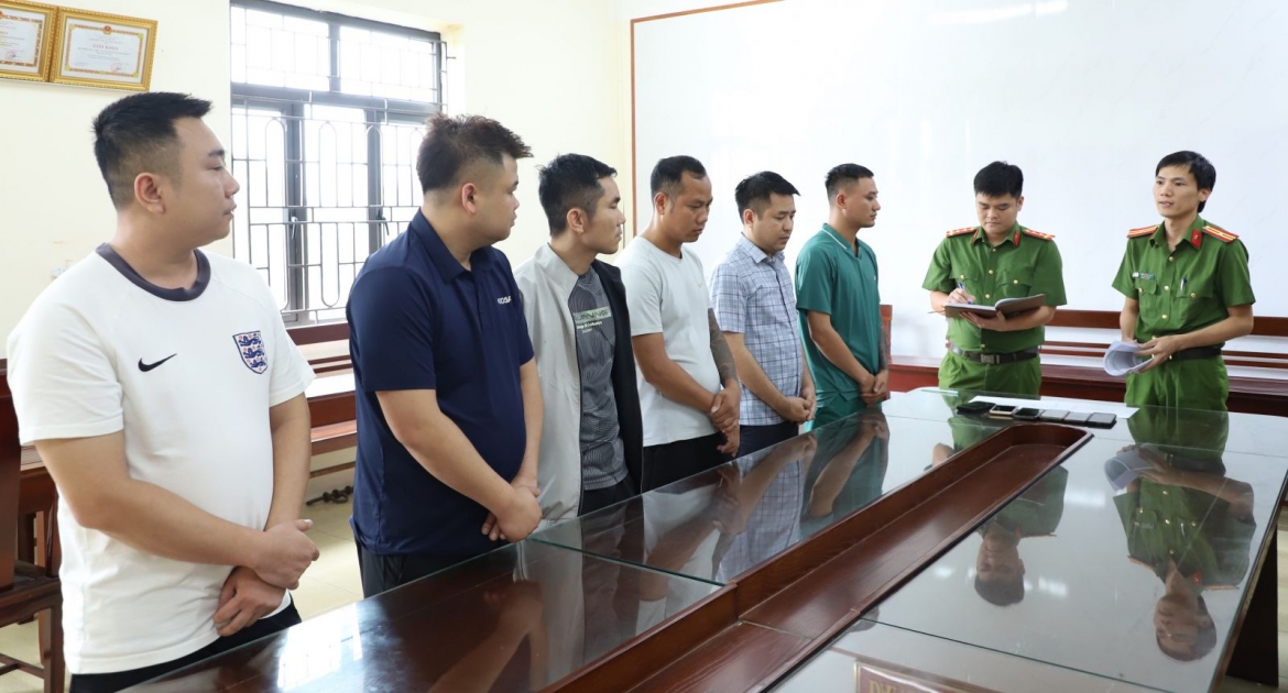 cong an ninh binh triet pha duong day ca do bong da hon 900 ty dong hinh anh 1