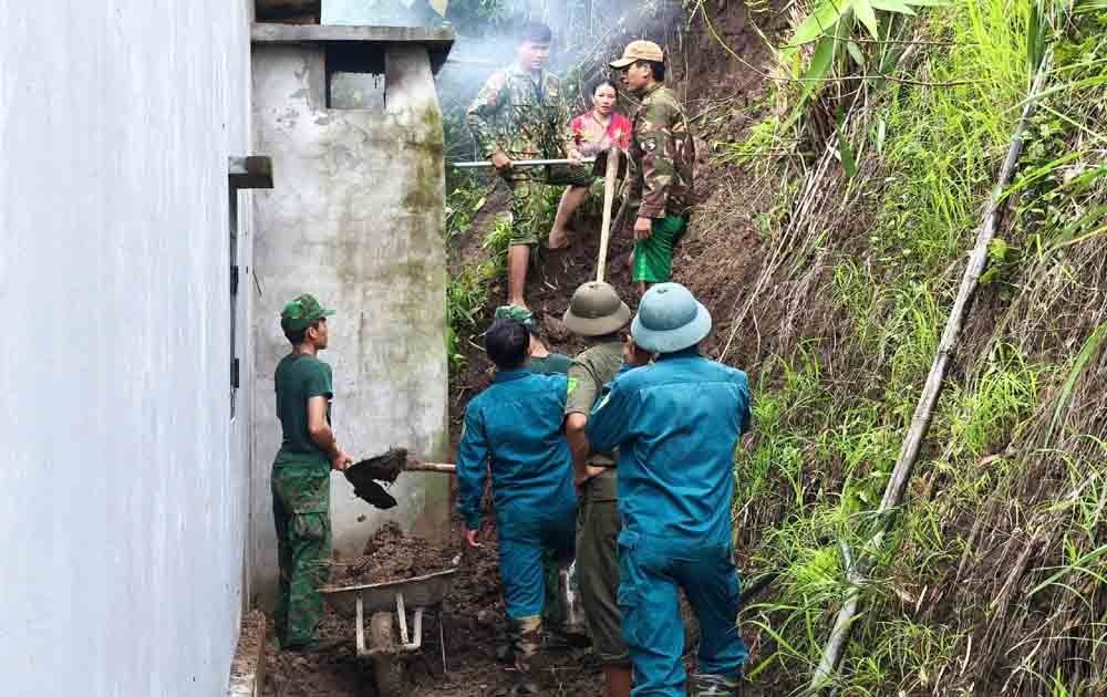 Bộ đội Biên phòng Lai Châu cứu thành công 3 người mắc kẹt giữa dòng lũ