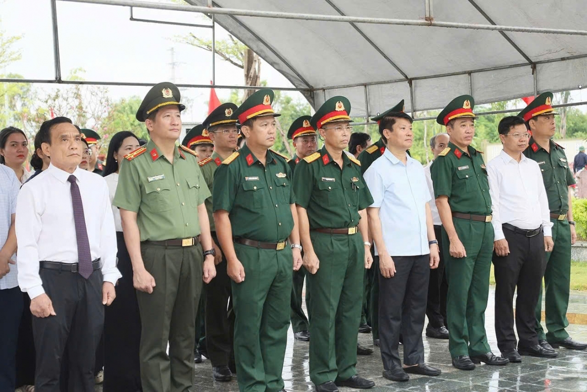 ha tinh khai quat, lay mau adn tai 63 phan mo liet si chua xac dinh danh tinh hinh anh 1