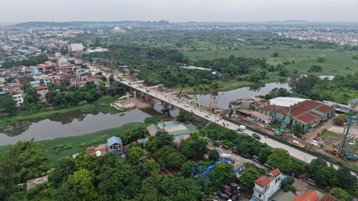 tien do cau mai linh tren quoc lo 6 tang toc xoa diem nghen cua ngo tay ha noi hinh anh 4