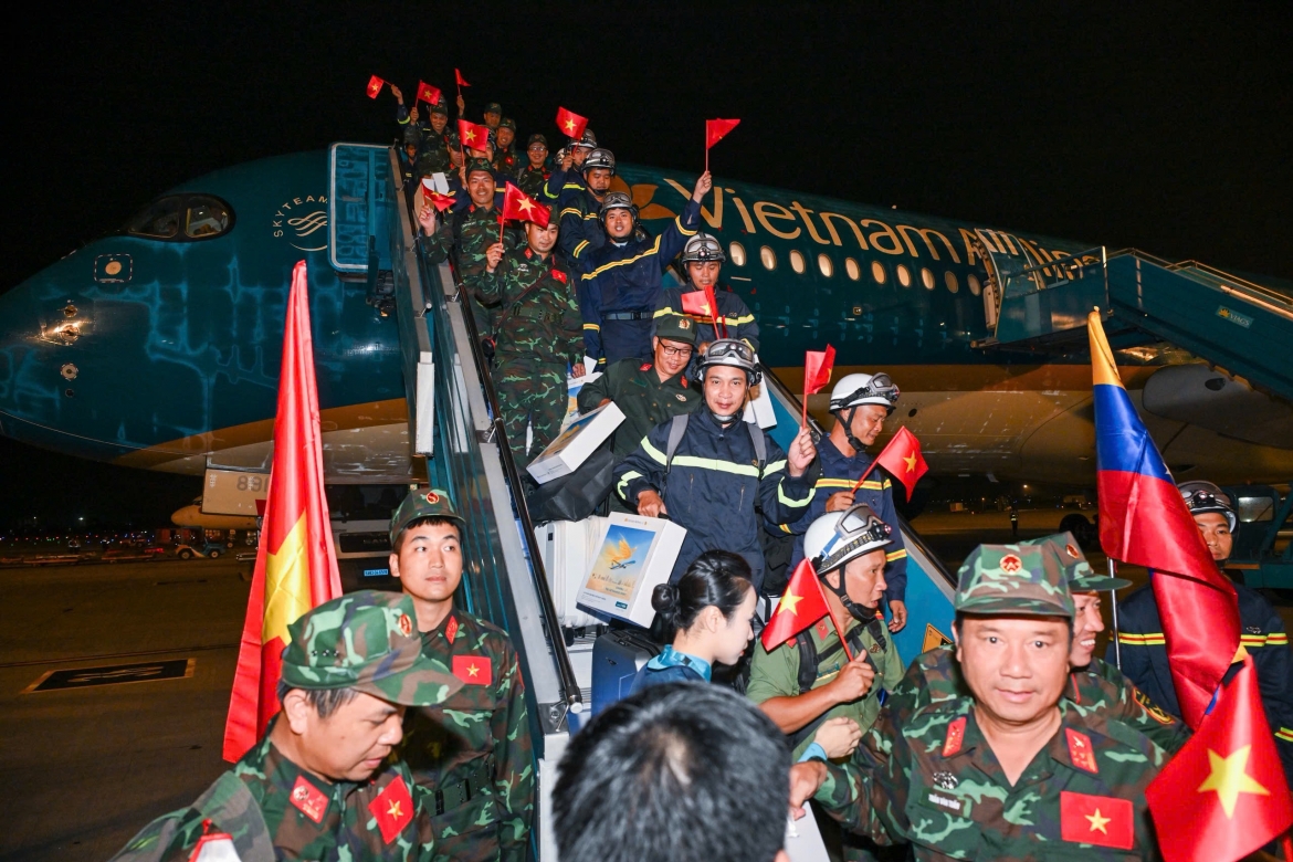 Dua doan cong tac tu venezuela ve nuoc an toan, khep lai su menh dac biet hinh anh 9