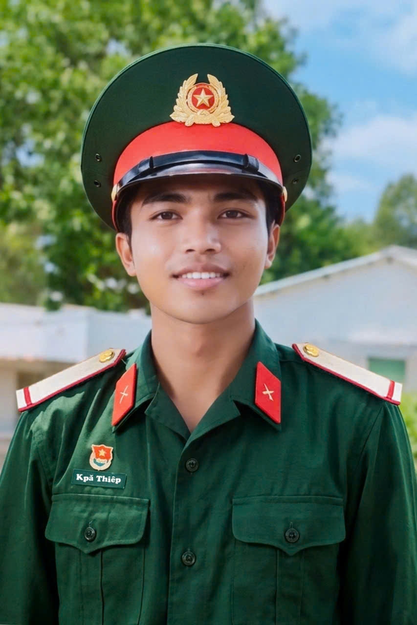 Chiến sĩ Quân đoàn 34 dũng cảm quên mình cứu 2 người dân bị điện giật