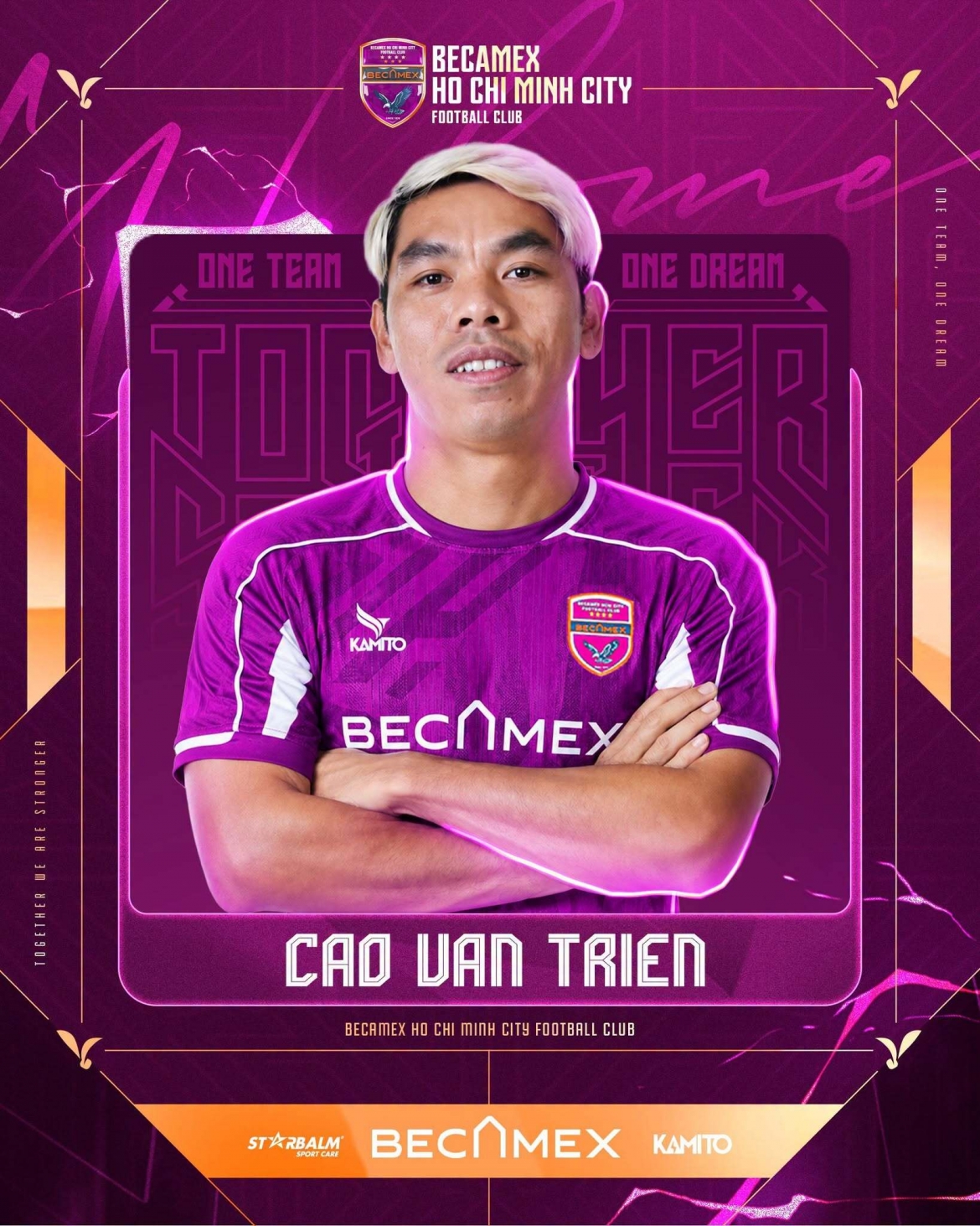 cuu tuyen thu viet nam co ben do bat ngo truoc mua giai moi hinh anh 1