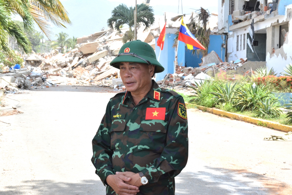 Dai tuong nguyen tan cuong bieu duong doan viet nam cuu tro dong dat tai venezuela hinh anh 1