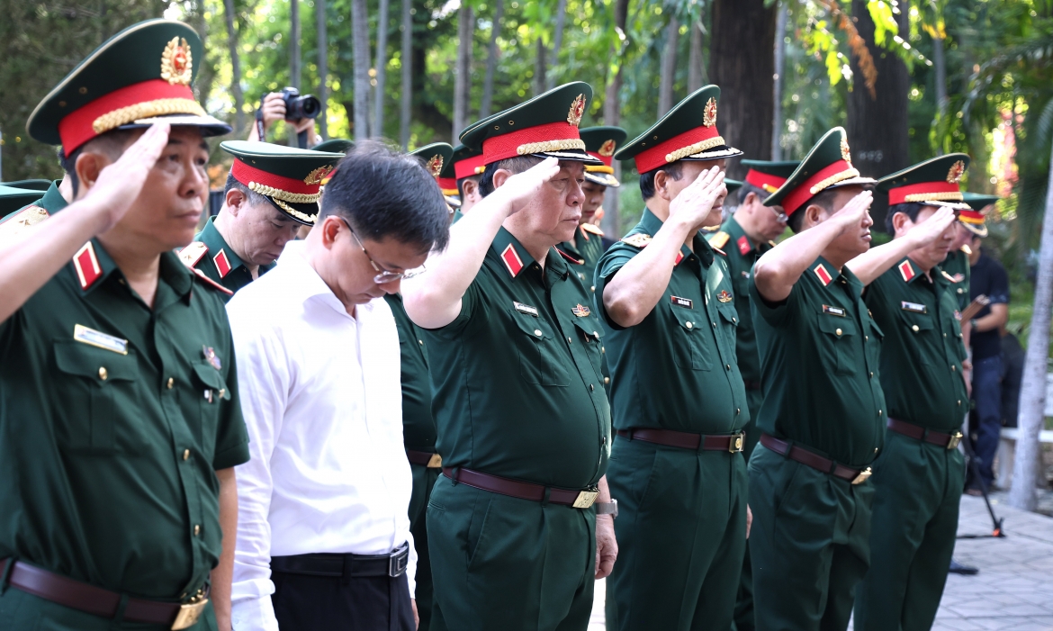 xuc dong hanh trinh dua cac liet si tro ve tu cong vien le thi rieng hinh anh 4