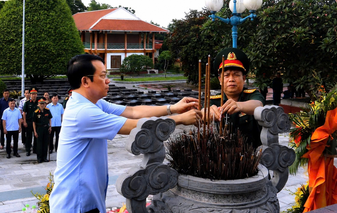 thai nguyen khoi cong phuc dung di tich lich su Don phu thong hinh anh 5