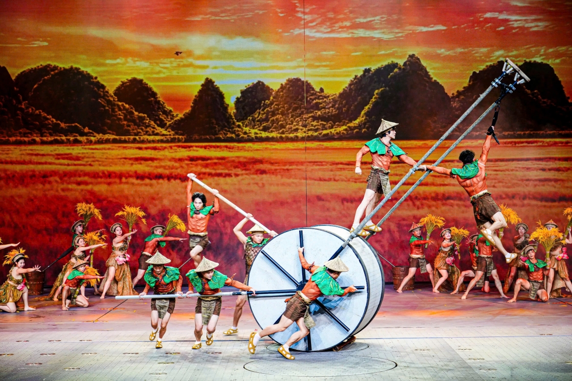  Dat nuoc thien hung ca - dai su thi san khau ve 4.000 nam lich su viet nam hinh anh 2