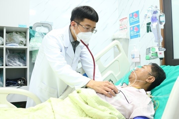 Thức đến 3-4h sáng, nam thanh niên 25 tuổi ngã quỵ vì đột quỵ