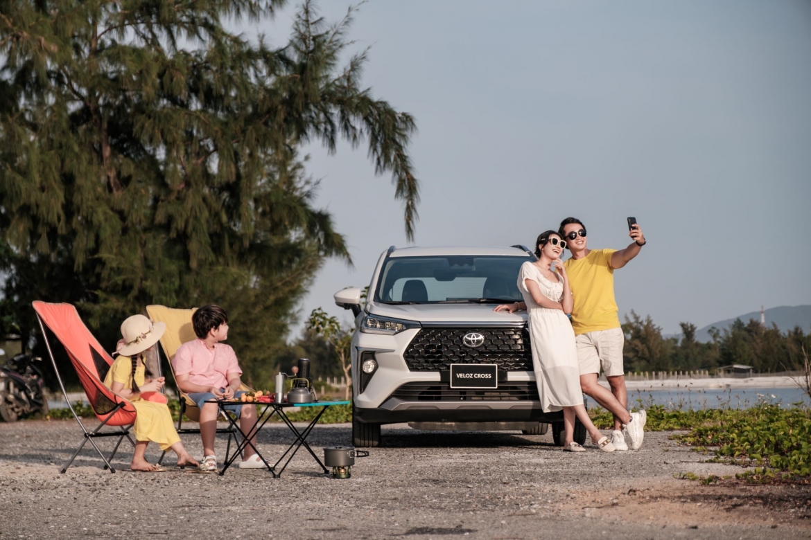 toyota veloz cross khi khong gian bien hinh theo buoc chan gia dinh hinh anh 1