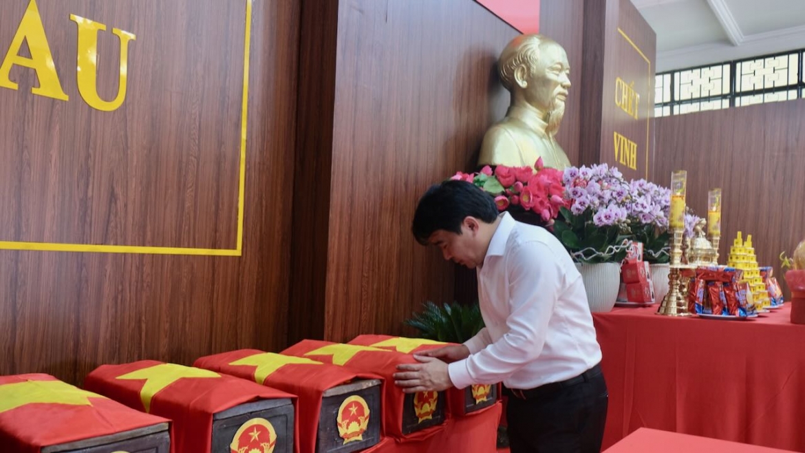 Những người gắn bó từ ngày đầu tìm kiếm hài cốt liệt sĩ tại Công viên Lê Thị Riêng