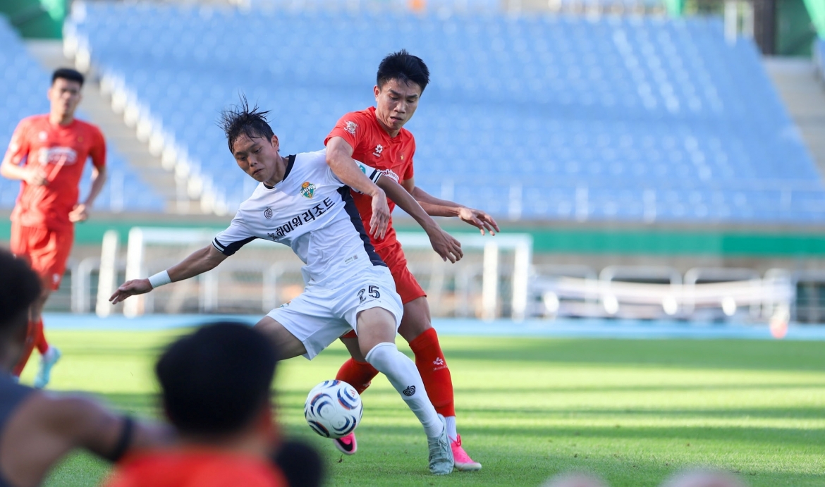 Dt viet nam thang 3 tran o han quoc, san sang bao ve ngoi vuong aff asean cup 2026 hinh anh 8