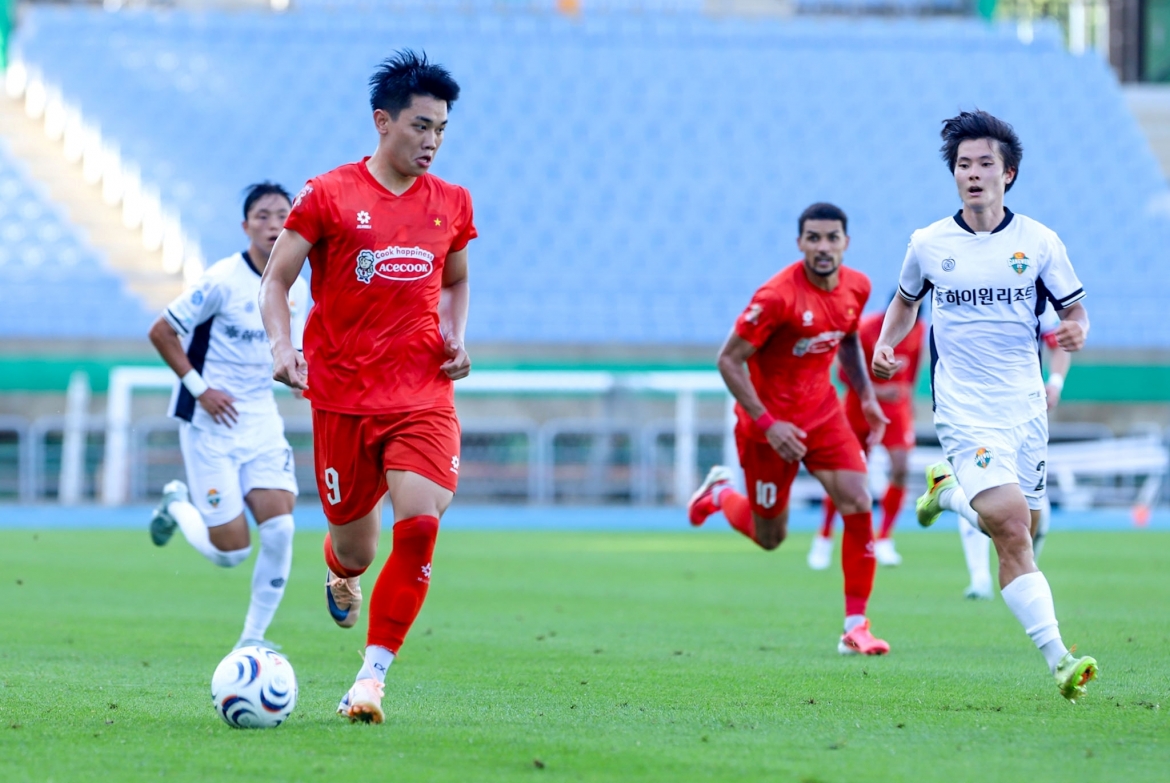 Dt viet nam thang 3 tran o han quoc, san sang bao ve ngoi vuong aff asean cup 2026 hinh anh 6