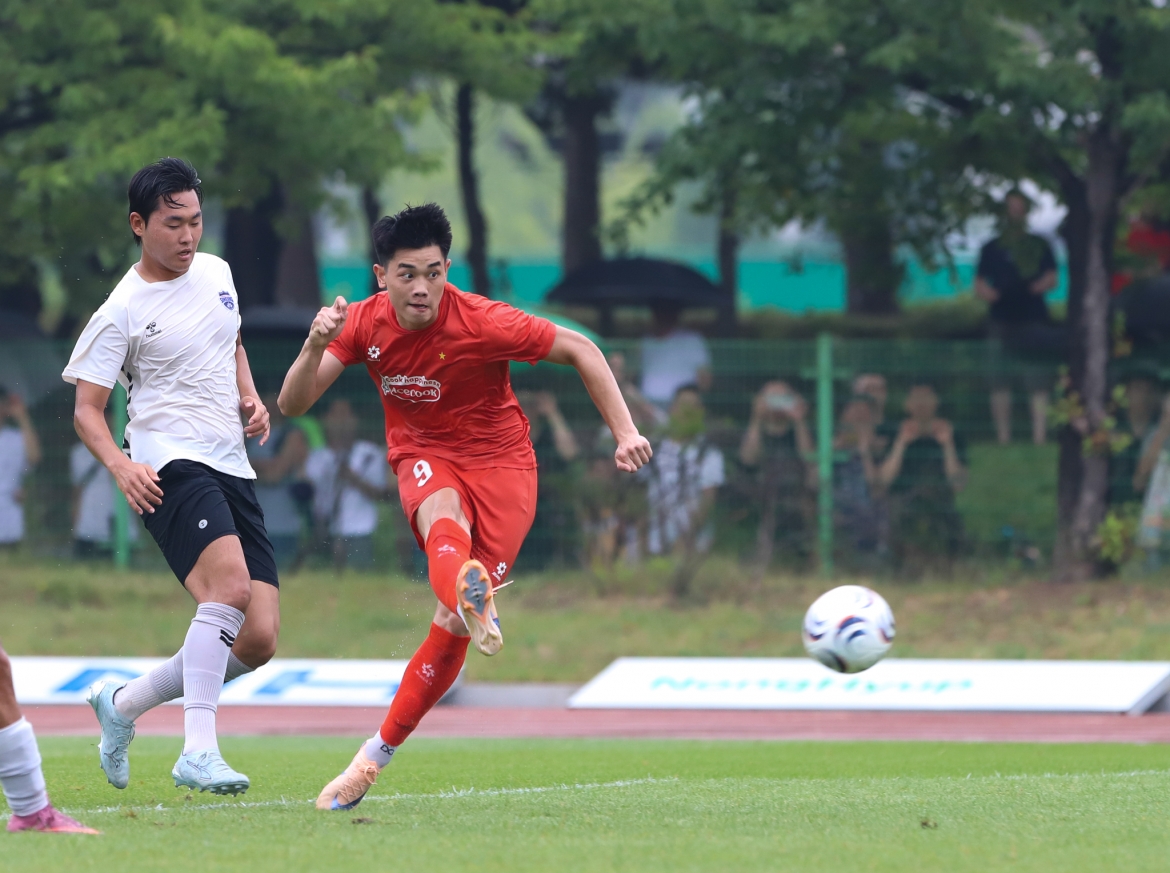 hoang hen lap cu dup, Dt viet nam thang dam 6-0 tren dat han quoc hinh anh 5