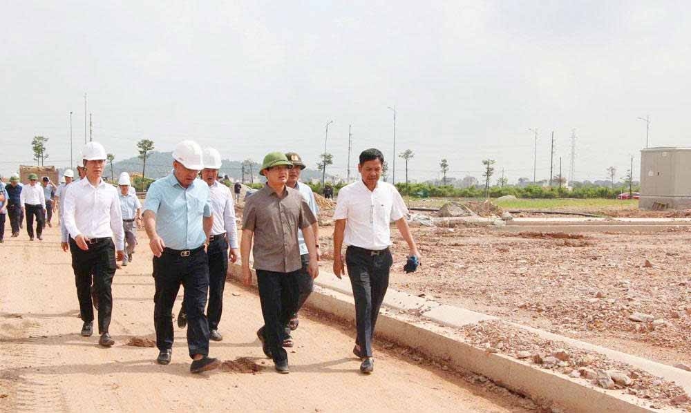 nhuong dat lam san bay, nguoi dan o bac ninh van thap thom cho dat tai dinh cu hinh anh 6