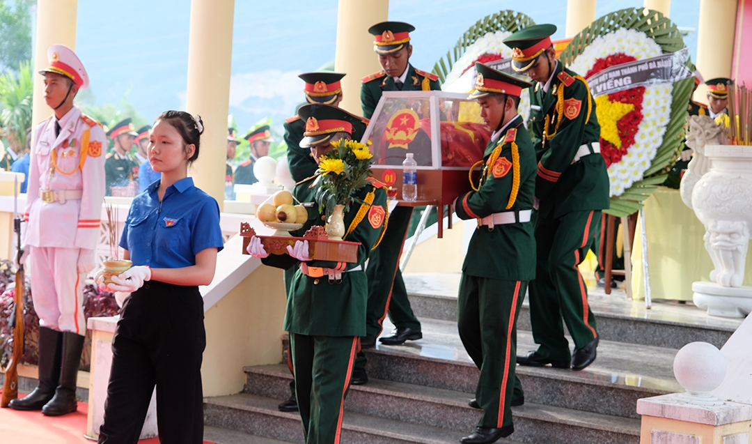 ky 1 theo chan nguoi linh di tim dong doi hinh anh 11