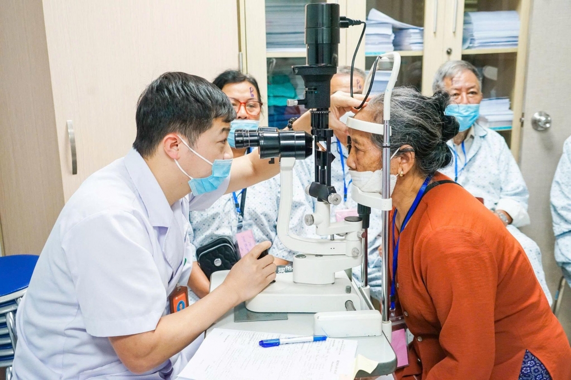 femto phaco buoc tien cua cong nghe laser trong dieu tri duc thuy tinh the hinh anh 1